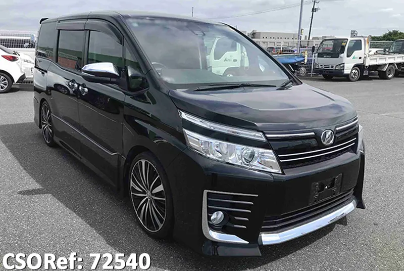 Toyota / Voxy 2016